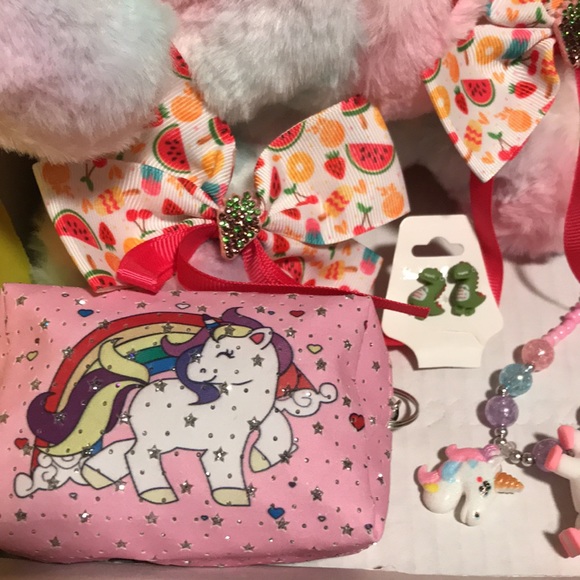UNICORN 🦄 GIRLS BUNDLE - Picture 8 of 16